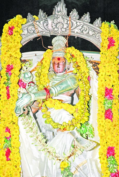 நடராஜர் — வெள்ளி அம்பலம்