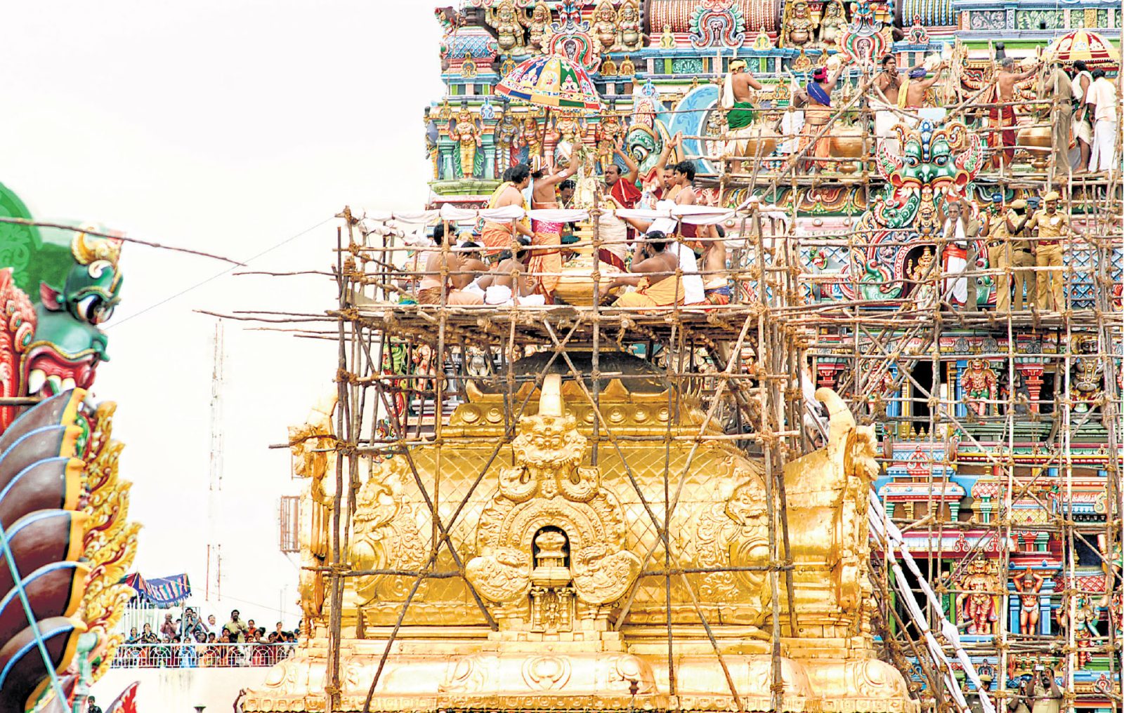 The golden vimanam, the first of the three muhurtham moments.